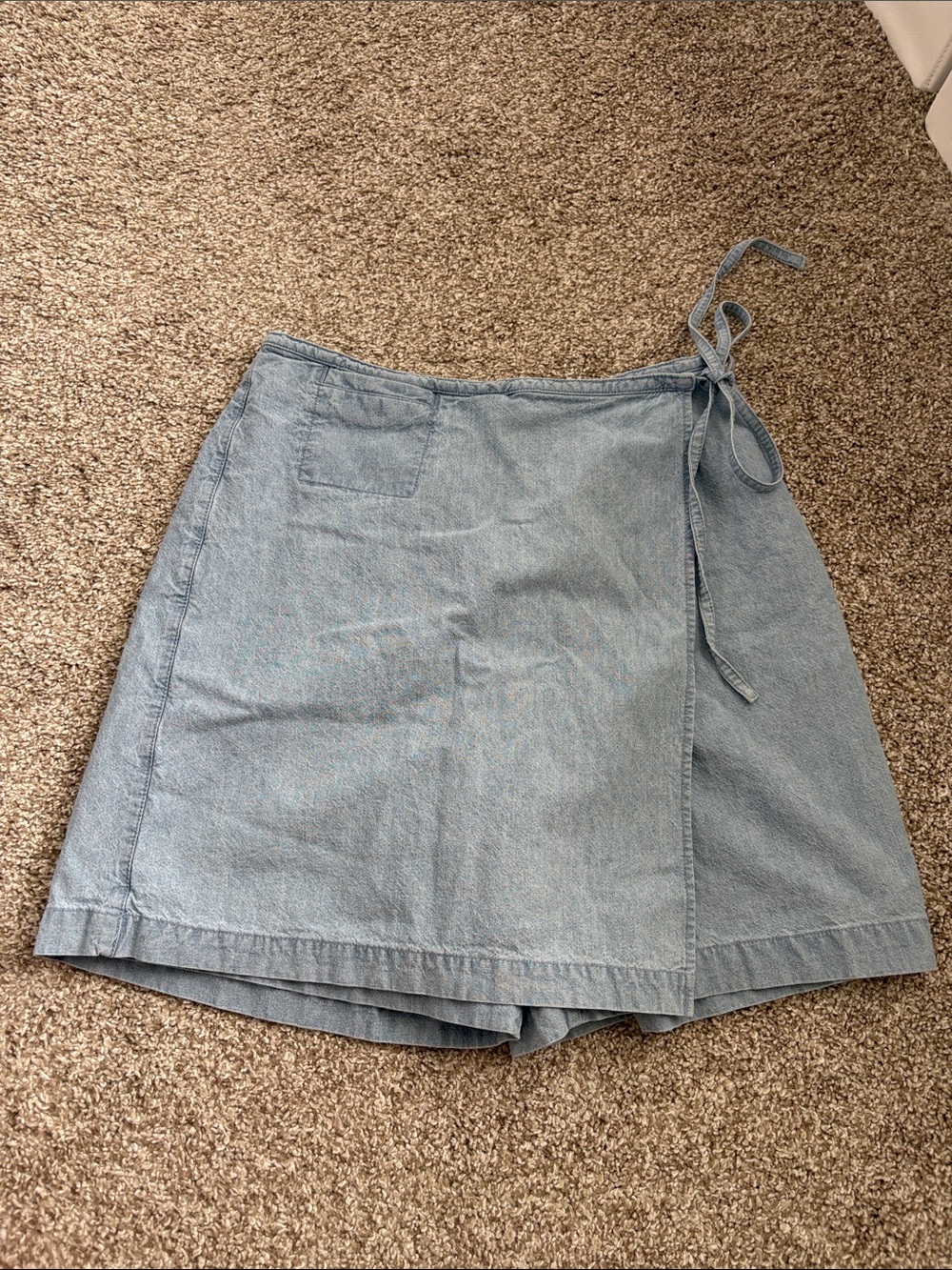 Jones New York Light Blue Denim Wrap Skort with Side Tie